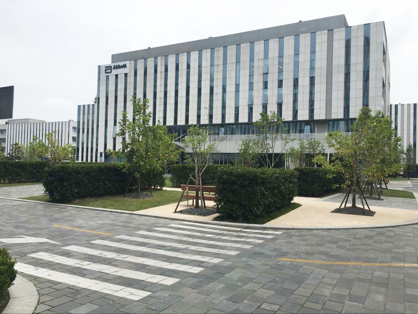 雅培贸易（上海）有限公司-研发中心空调项目